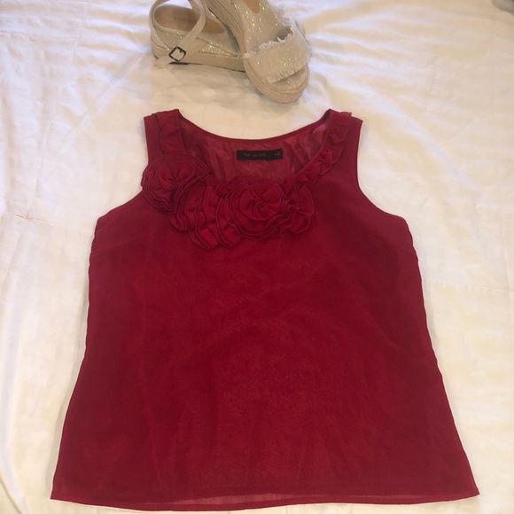 The Limited Tops - The Limited lines red flower tank size small